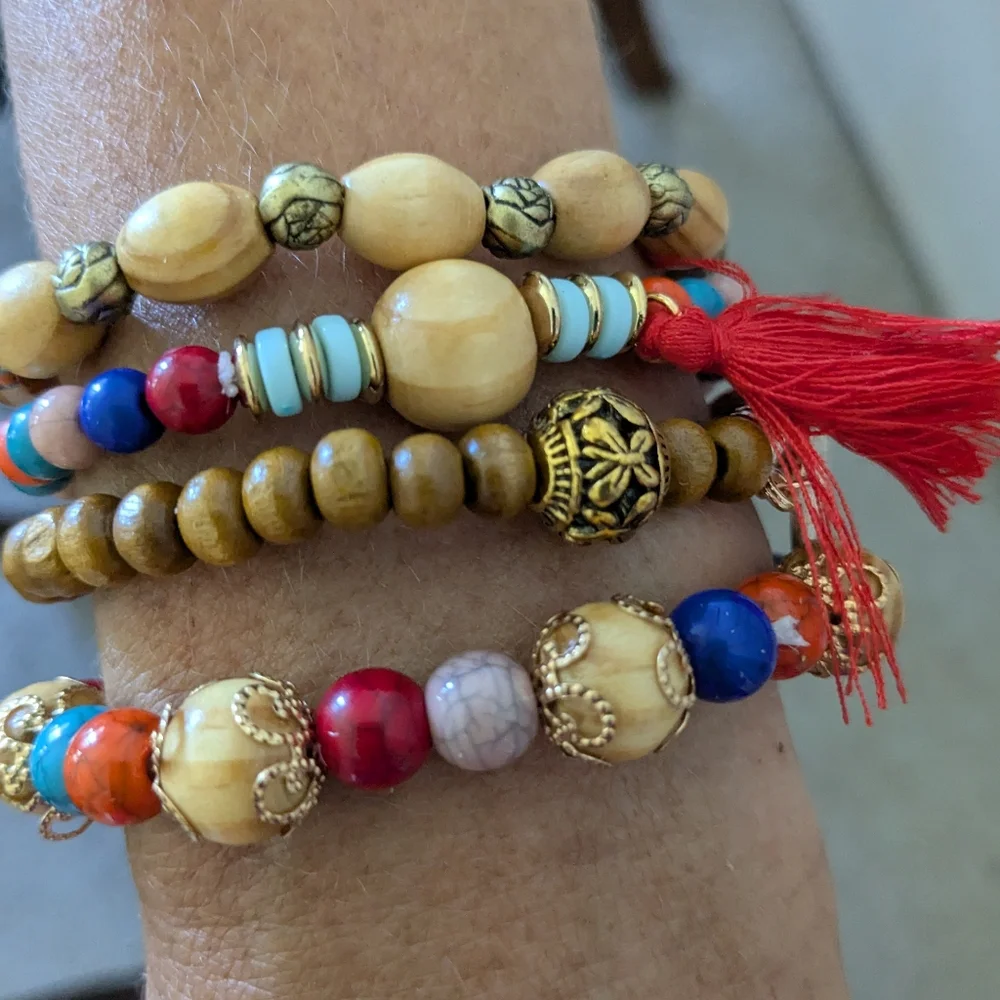 New Colorful Beaded Bracelet Set with Tree Charm And Tassell Earrings